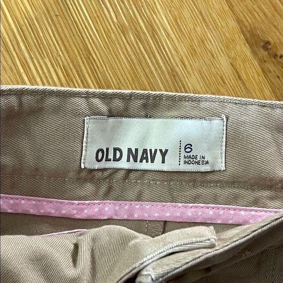 ☀️HOST PIC☀️ Old Navy school uniform short with adjustable waist. - Picture 4 of 8